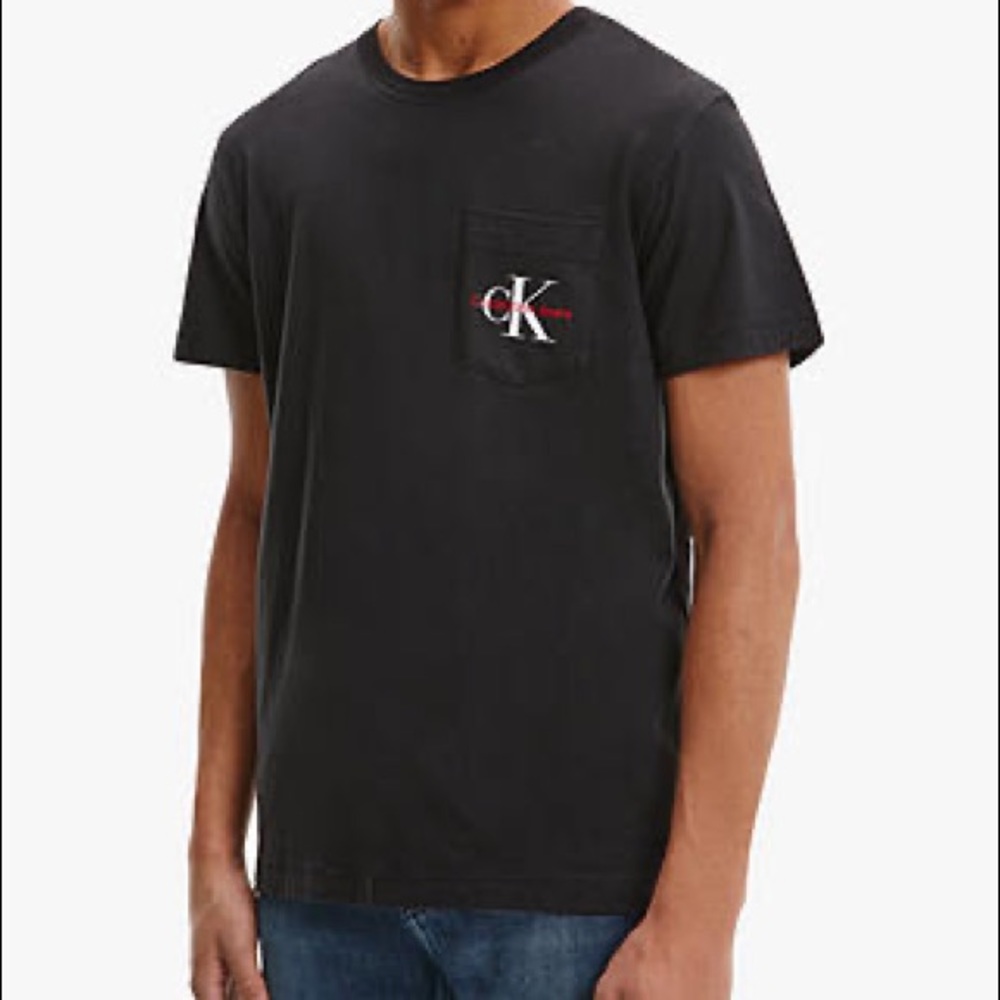 NWOT Men’s Small Calvin Klein Jeans Monogram Logo Print Pocket Cotton Tee Black